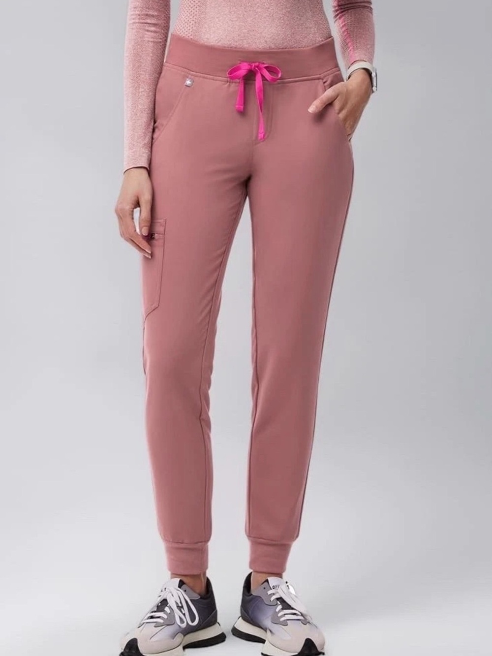 FIGS NWT Zamora 2.0 Scrub Jogger Pants Mauve Size S